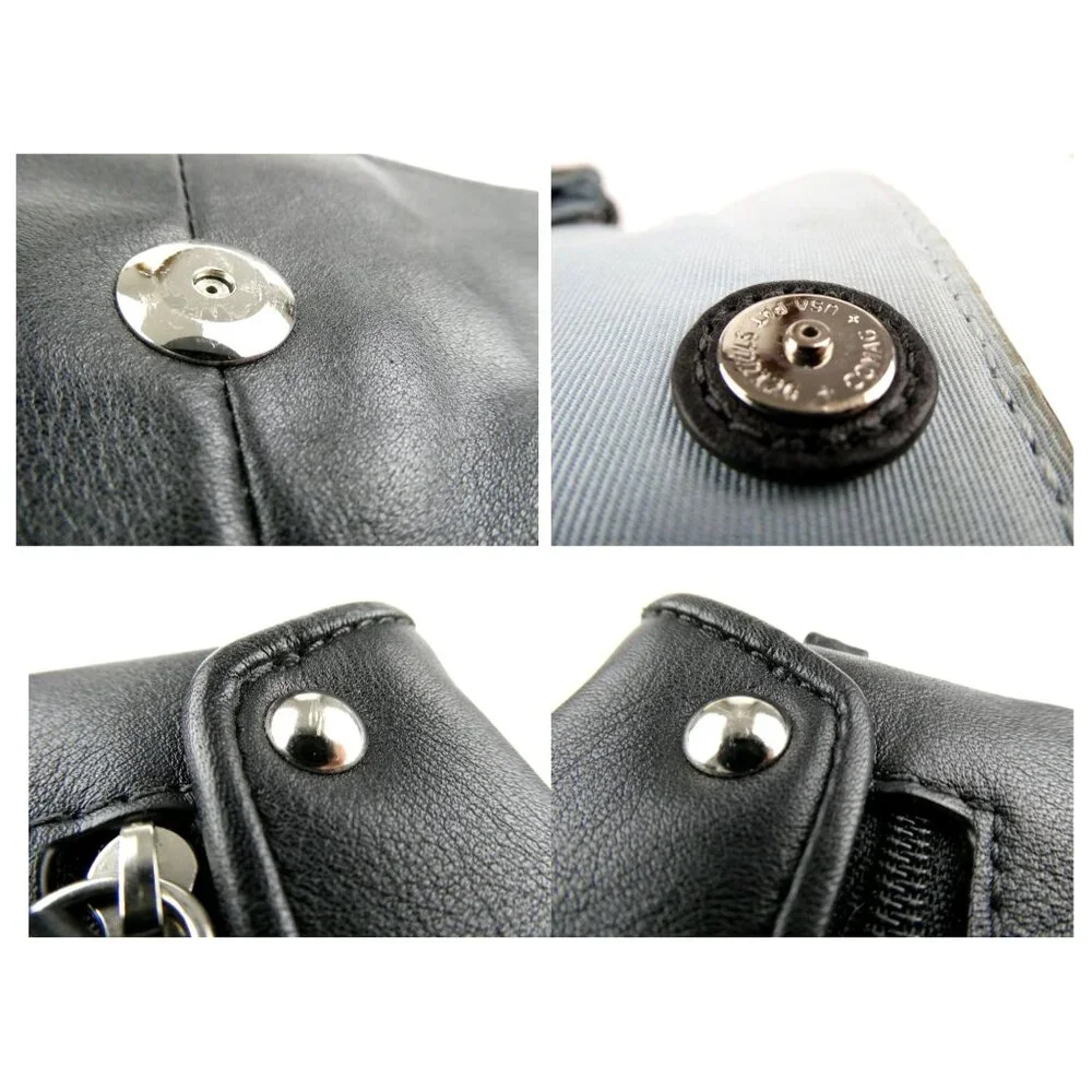 Coach‎ Black Leather Flap Wristlet